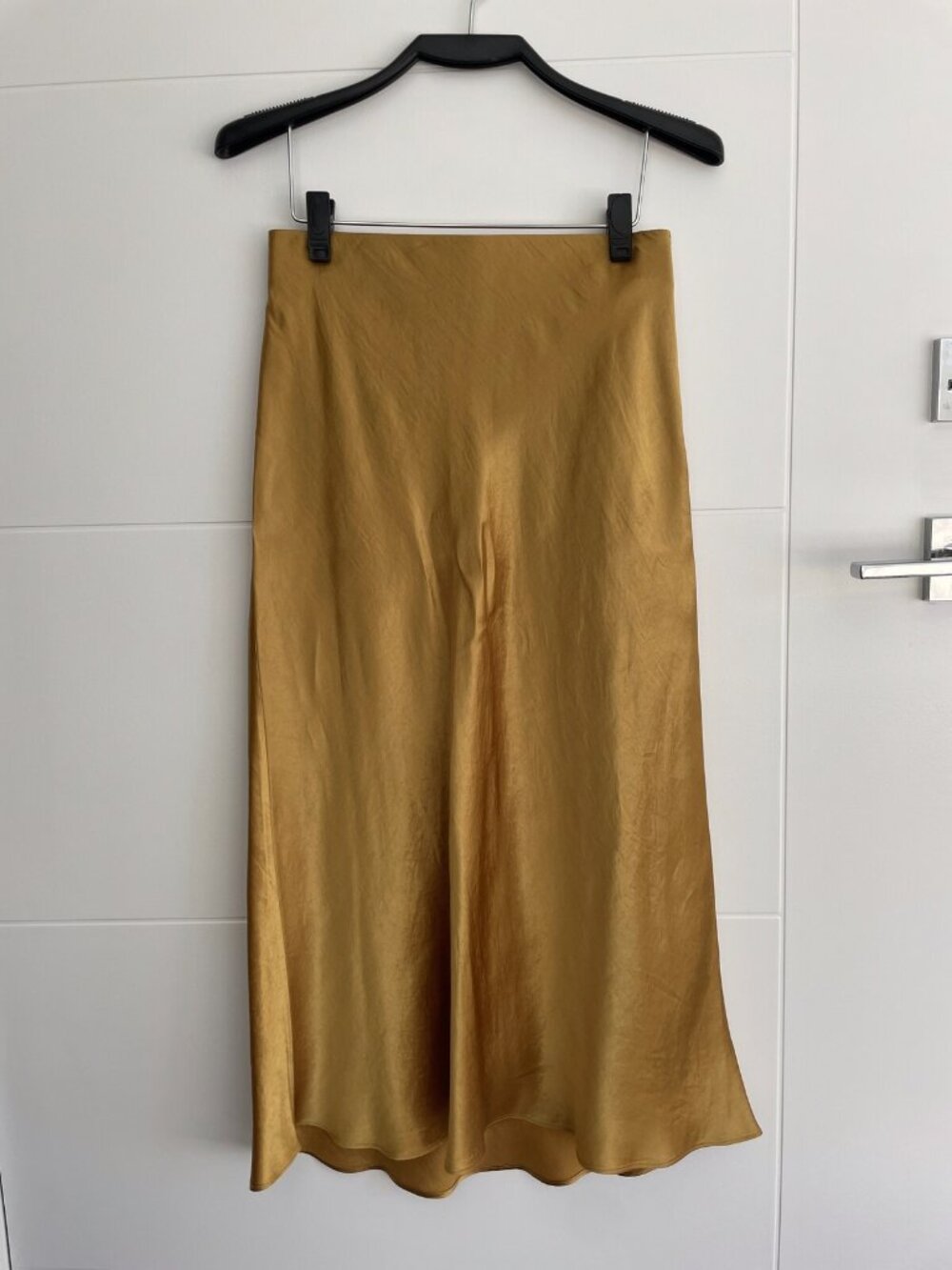 Babaton Aritzia Satin Slip Satin Maxi Skirt Gold — Size 2
